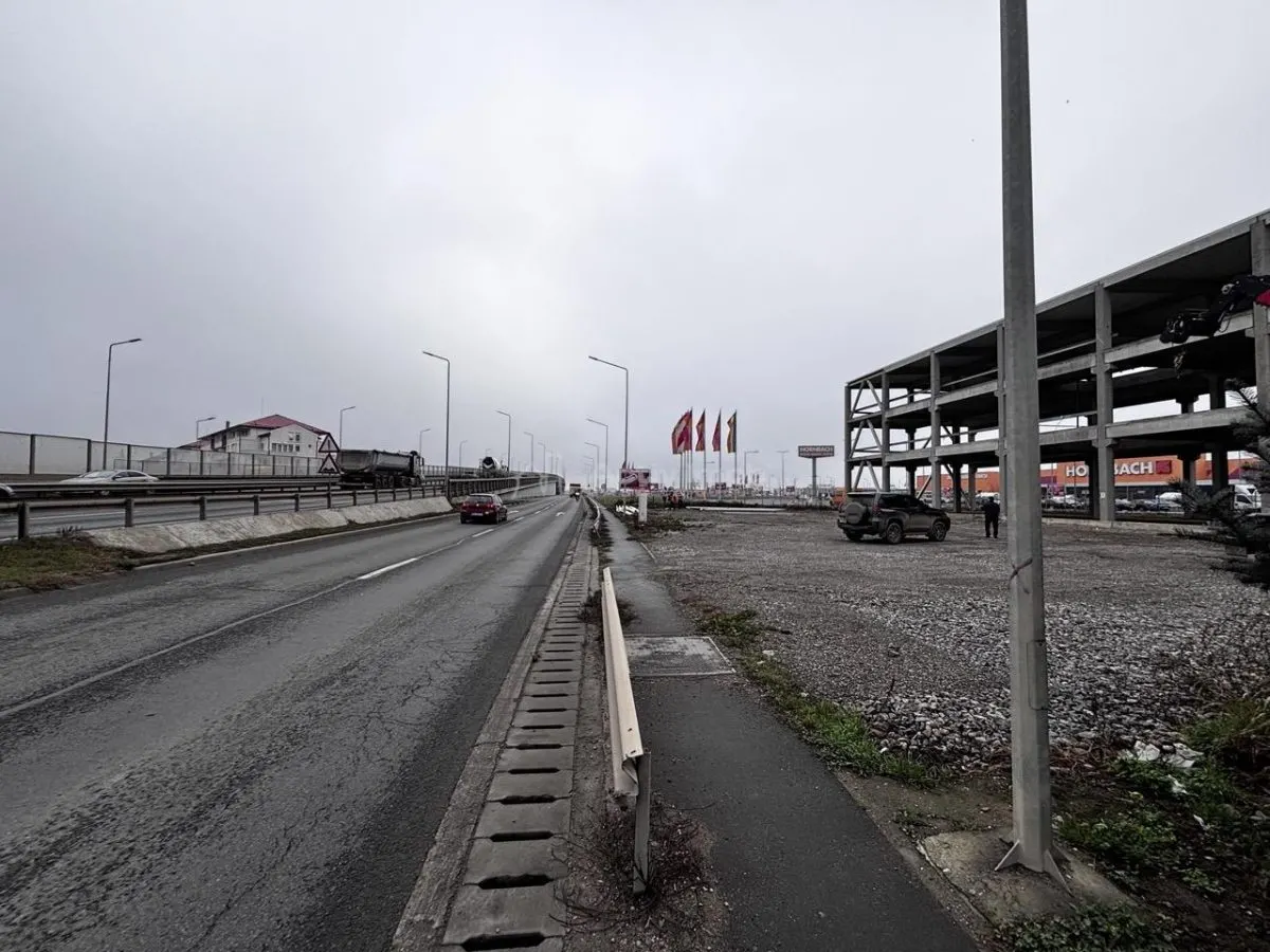Propriété Commerciale d'Exception près de la Rocade d'Oradea – 1 800 m² avec Visibilité Maximale - foto 10