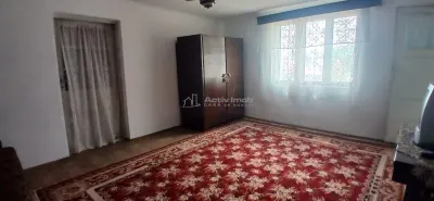 Casa de 6 Habitaciones en Venta en Pucioasa, Parcela de 441 m² - foto 11