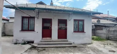 Casa de 6 Habitaciones en Venta en Pucioasa, Parcela de 441 m² - foto 13