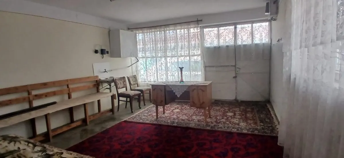 Casa de 6 Habitaciones en Venta en Pucioasa, Parcela de 441 m² - foto 14