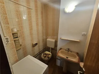 雷希察市，3卧室公寓，家具齐全且设备完善，高层底楼 - foto 9