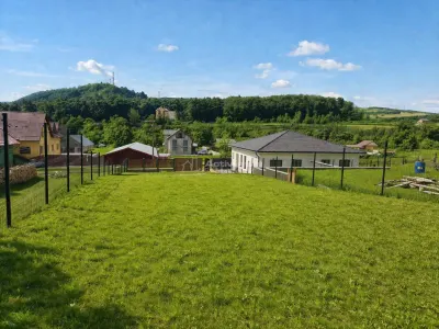 Terrain Constructible 769 m² avec Vues Spectaculaires sur les Montagnes - foto 5