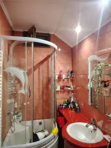 Apartamento de 2 Dormitorios, Amueblado, Equipamiento Moderno, Ubicación Céntrica - foto 6