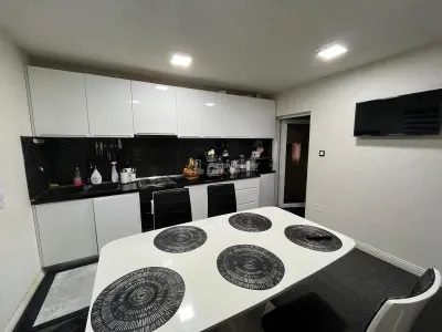Caransebes, Villa Lista P+1, Parcela 800 m², Ubicación Central - foto 11
