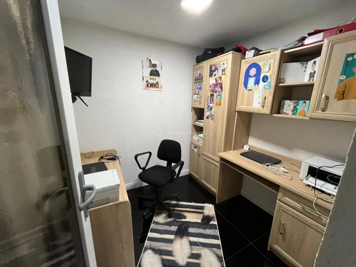 Caransebes, Villa Lista P+1, Parcela 800 m², Ubicación Central - foto 12