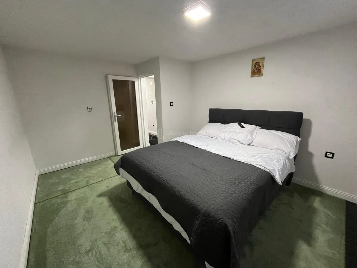 Caransebes, Villa Lista P+1, Parcela 800 m², Ubicación Central - foto 4