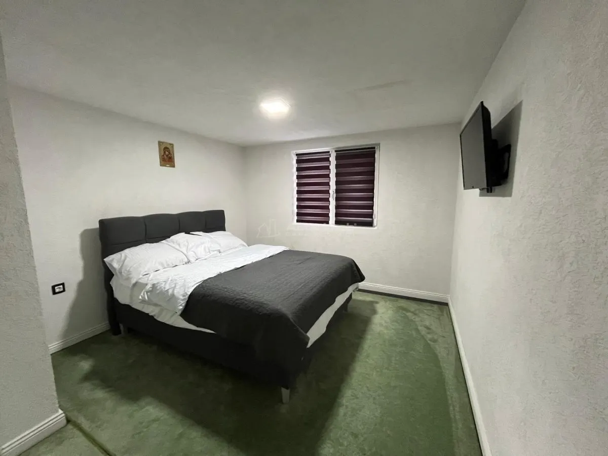Caransebes, Villa Lista P+1, Parcela 800 m², Ubicación Central - foto 5