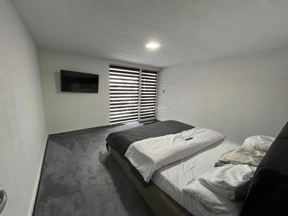 Caransebes, Villa Lista P+1, Parcela 800 m², Ubicación Central - foto 7