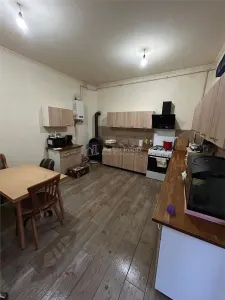 Propriété 4 Chambres - Aradul Nou - Cour Commune - foto 5