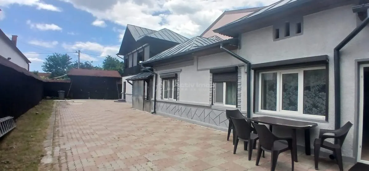 Casa de 8 Dormitorios en Venta Valea Voievozilor Targoviste 653m² Terreno - foto 11