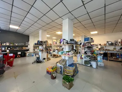 Lugoj, À Louer – Local Commercial, 194 m², Quartier Strand - foto 2