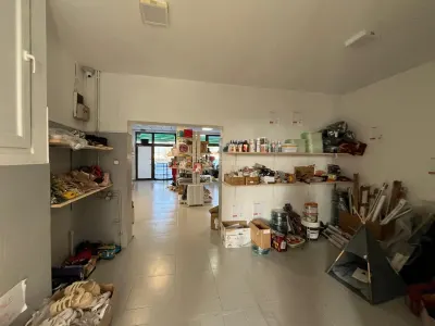 Lugoj, À Louer – Local Commercial, 194 m², Quartier Strand - foto 13