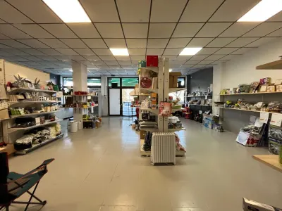 Lugoj, À Louer – Local Commercial, 194 m², Quartier Strand - foto 14