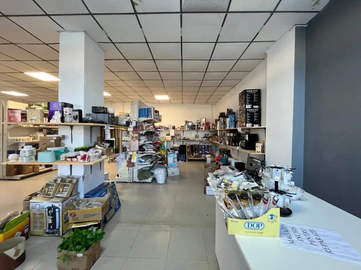 Lugoj, À Louer – Local Commercial, 194 m², Quartier Strand - foto 3