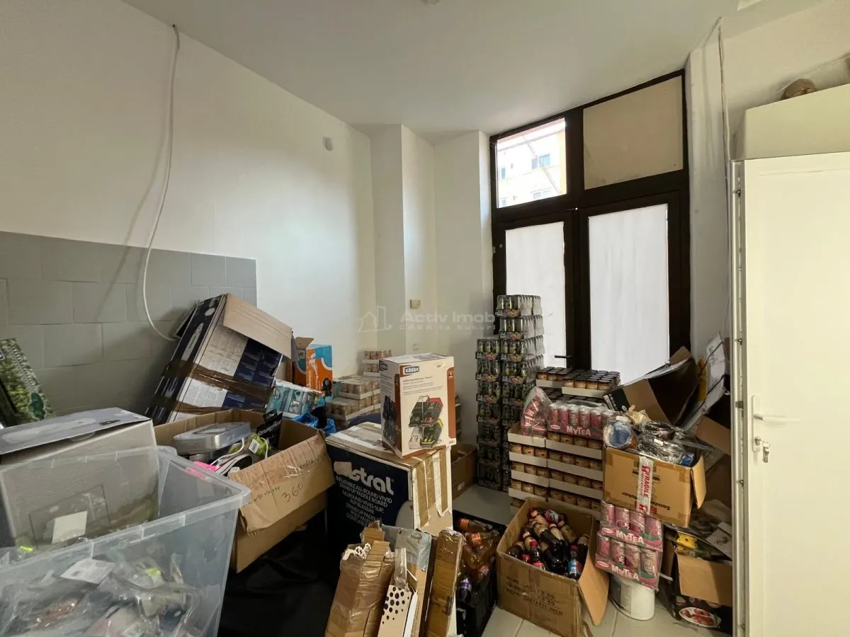 Lugoj, À Louer – Local Commercial, 194 m², Quartier Strand - foto 10
