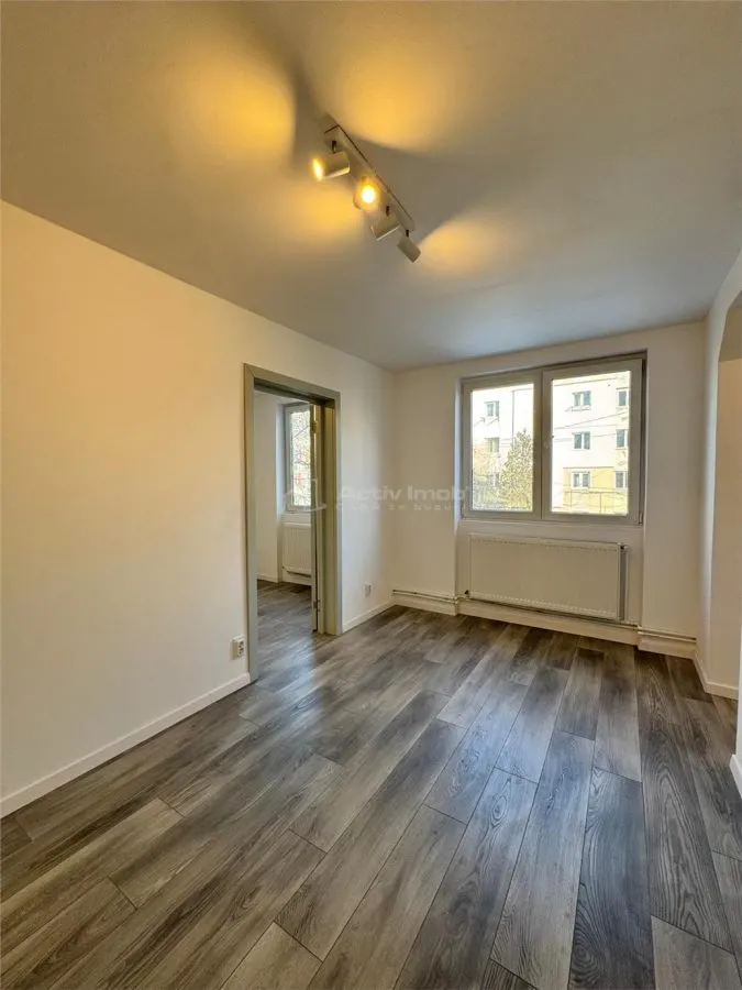 Appartement 2 Chambres – Entièrement Rénové – Premier Étage - foto 4