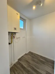 Appartement 2 Chambres – Entièrement Rénové – Premier Étage - foto 7