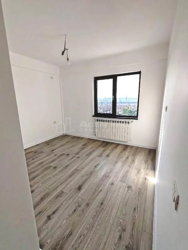 House / villa for sale 130 sqm in Bucuresti, Prelungirea Ghencea area - foto 12