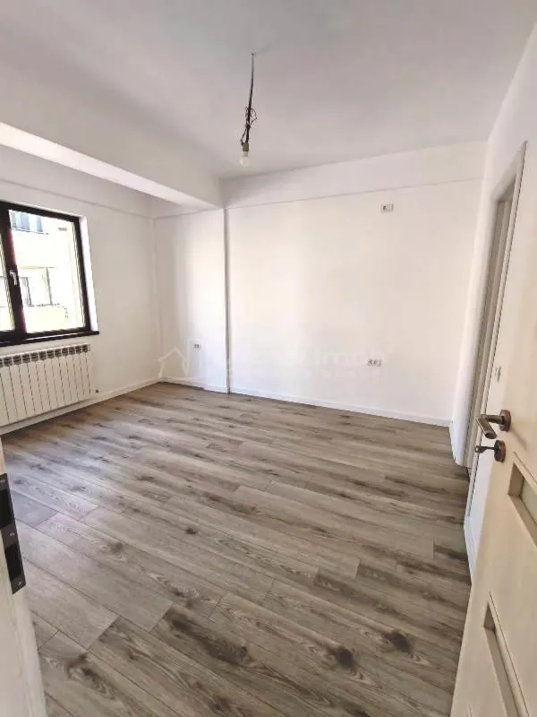 House / villa for sale 130 sqm in Bucuresti, Prelungirea Ghencea area - foto 16