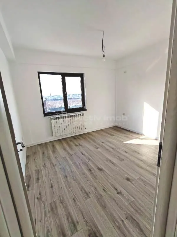 House / villa for sale 130 sqm in Bucuresti, Prelungirea Ghencea area - foto 17