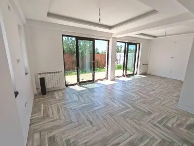 House / villa for sale 130 sqm in Bucuresti, Prelungirea Ghencea area - foto 4