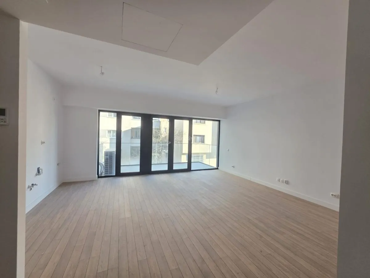 3-Bedroom Split-Layout Apartment 80 sqm – Best Residence Cotroceni - foto 1