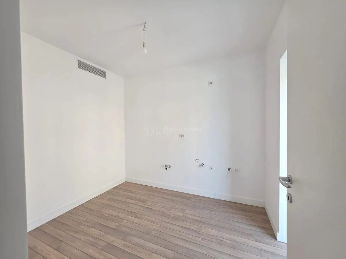3-Bedroom Split-Layout Apartment 80 sqm – Best Residence Cotroceni - foto 6