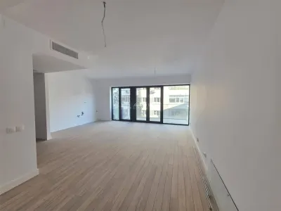 3-Bedroom Split-Layout Apartment 84 sqm – Best Residence Cotroceni - Bucuresti