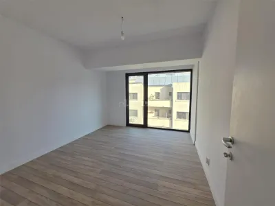 3-Bedroom Split-Layout Apartment 84 sqm – Best Residence Cotroceni - foto 4