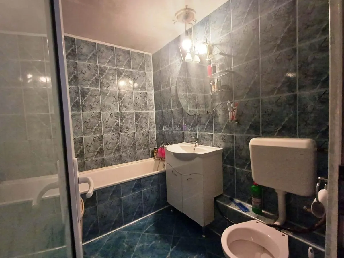 Apartamento de 4 Dormitorios Semiadosado, Aleea Huedin, Berceni - foto 5