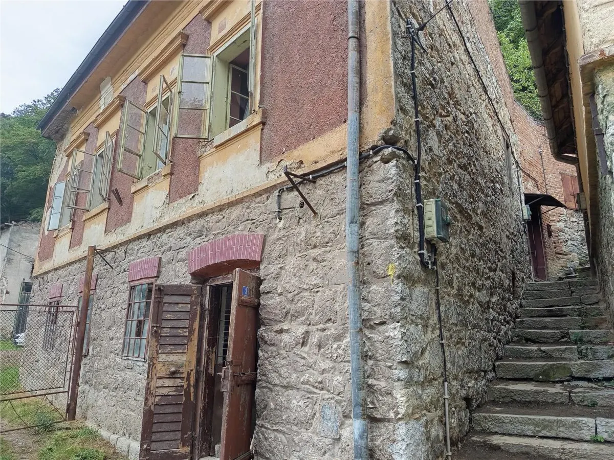 Oravita, Maison avec Local Commercial, Secteur Lacul Mic, Prix Négociable - foto 17