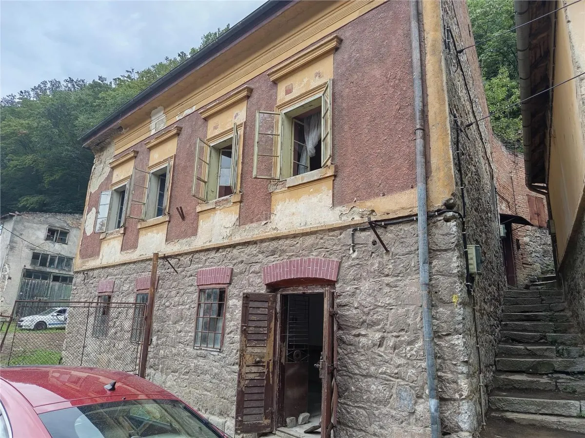 Oravita, Maison avec Local Commercial, Secteur Lacul Mic, Prix Négociable - foto 18
