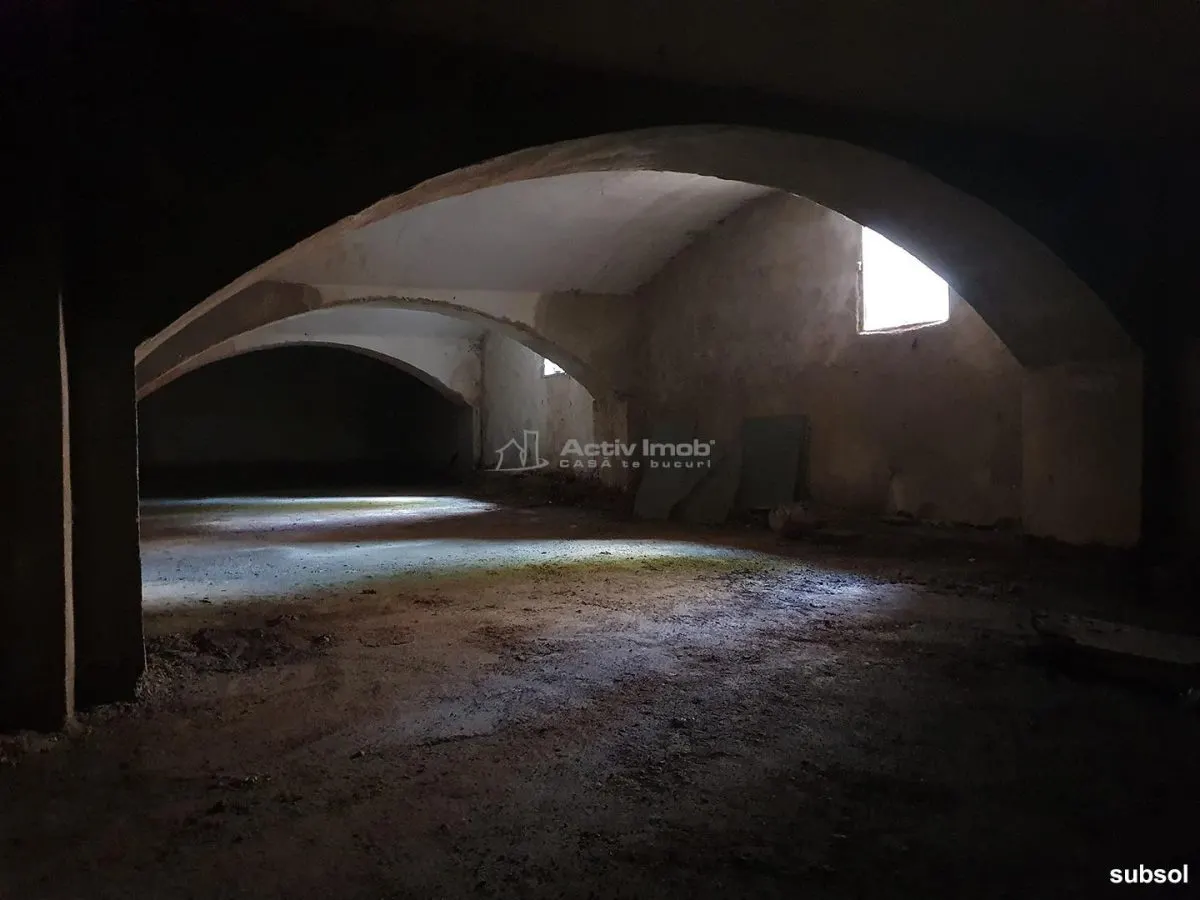 House / villa for sale sqm in Bocsa - foto 14