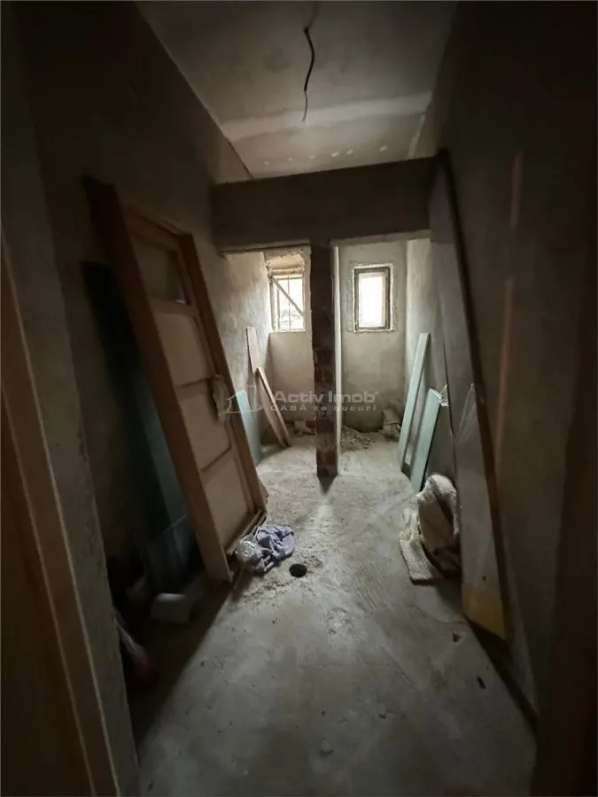 House / villa for sale sqm in Bocsa - foto 18