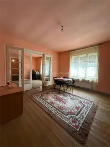 House / villa for sale sqm in Bocsa - foto 3