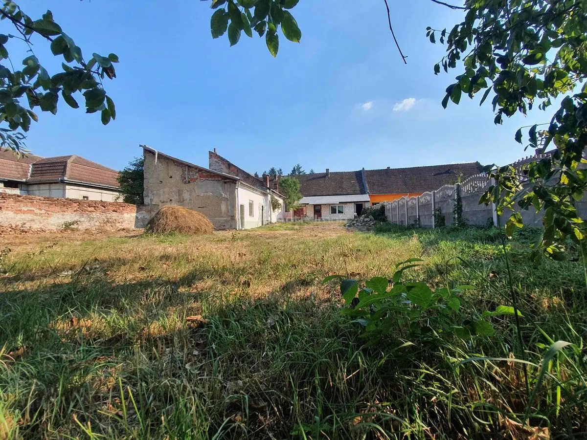 House / villa for sale sqm in Bocsa - foto 21