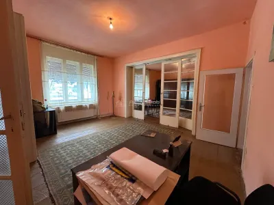 House / villa for sale sqm in Bocsa - foto 6