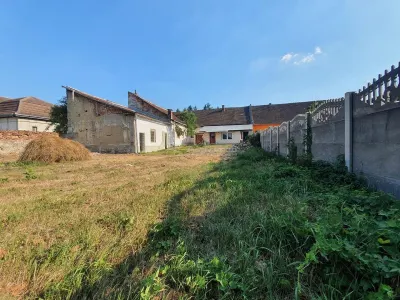 House / villa for sale sqm in Bocsa - foto 7