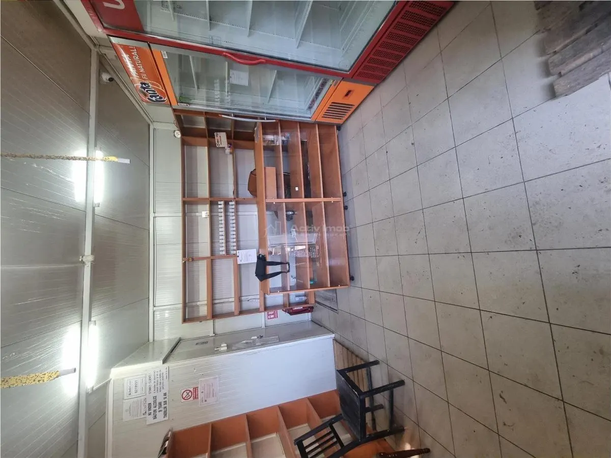 独立商业空间，V-uri区，亚历山大市 - foto 4