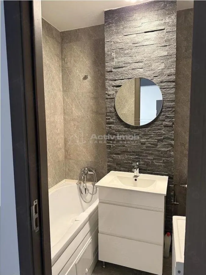 Studio Transformé en Appartement 2 Pièces Face au Parc Tineretului - foto 2