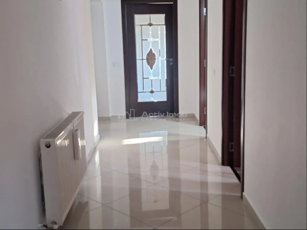 Maison de Charme dans Quartier Calme, à 10 km de Ploiești - foto 3