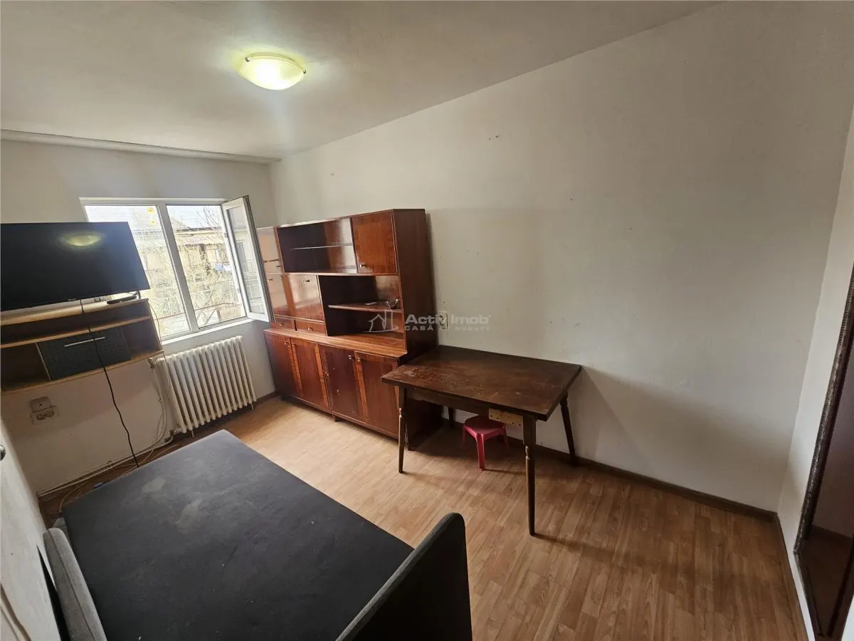 Resita, Studio, Meublé et Équipé, Calea Caransebesului - foto 3