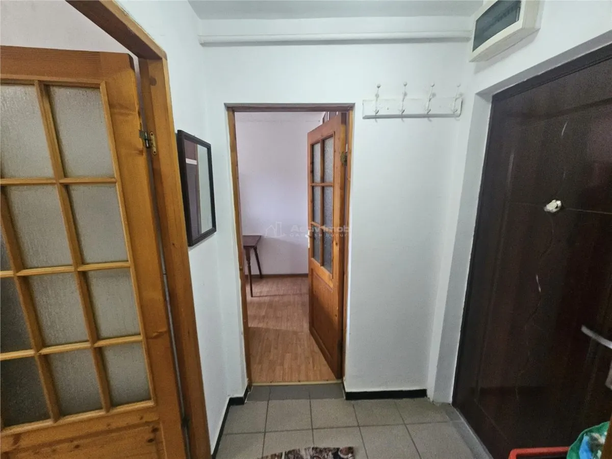 Resita, Studio, Meublé et Équipé, Calea Caransebesului - foto 9