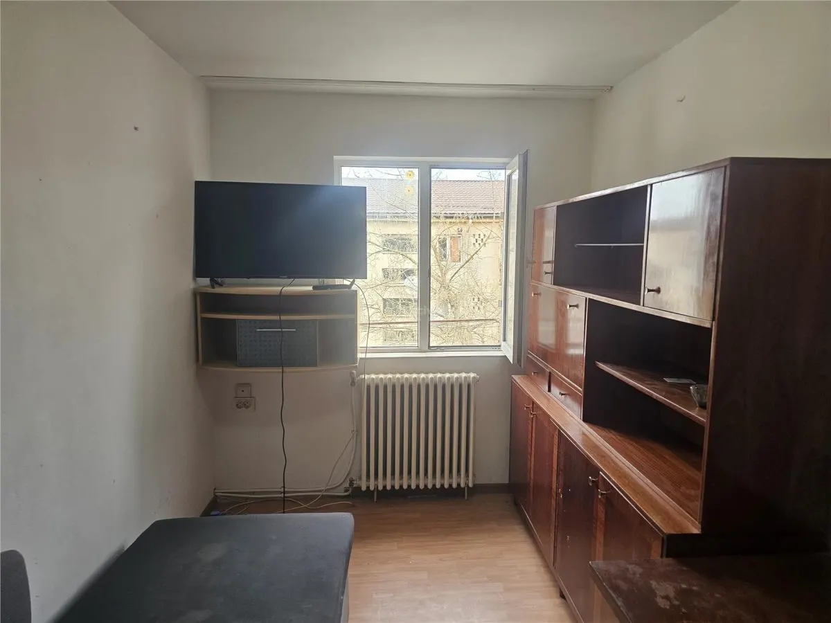 Resita, Studio, Meublé et Équipé, Calea Caransebesului - foto 10