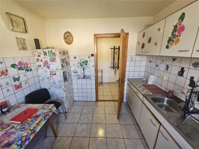 Resita, Appartement 3 Pièces Distributio Dégagée, Meublé et Équipé, Micro 2 - foto 2