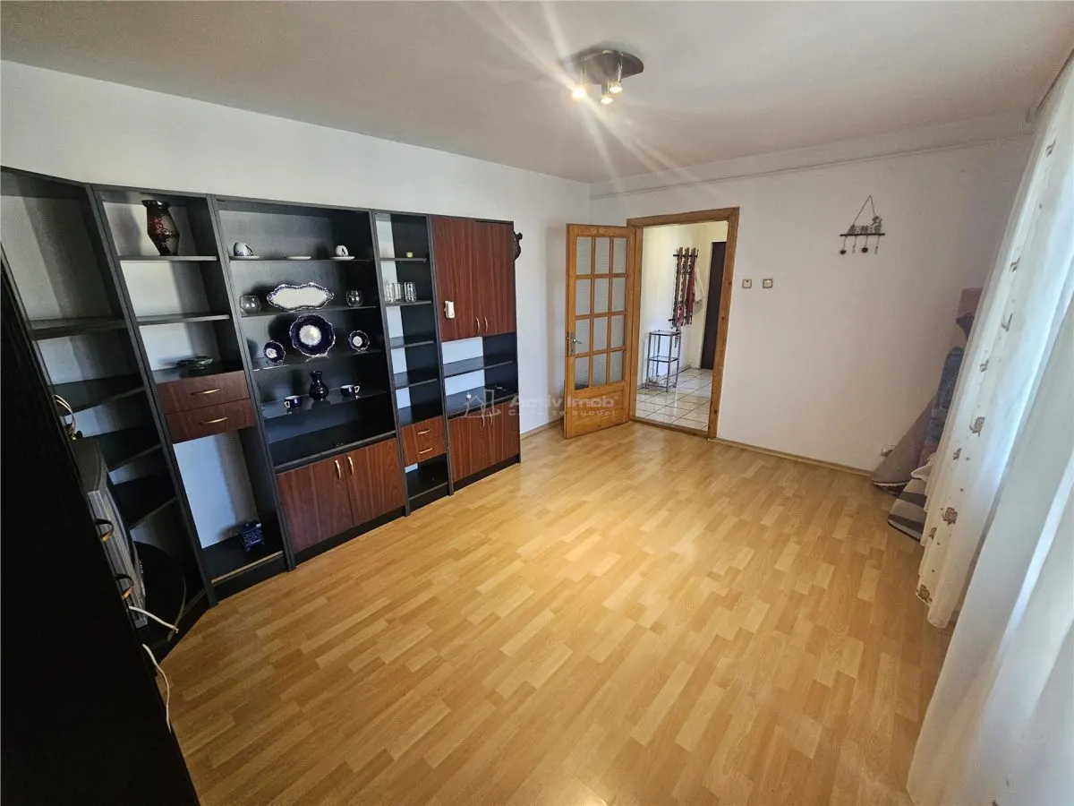 Resita, Appartement 3 Pièces Distributio Dégagée, Meublé et Équipé, Micro 2 - foto 4