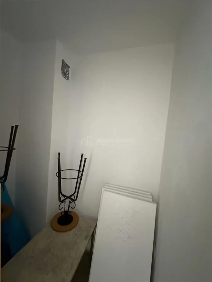 Resita, Apartamento de 3 Dormitorios, Confort 1, Distribución Separada, Centro - foto 18