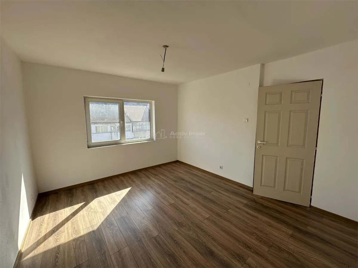 Resita, Apartamento de 3 Dormitorios, Confort 1, Distribución Separada, Centro - foto 19