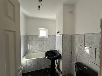 Resita, Apartamento de 3 Dormitorios, Confort 1, Distribución Separada, Centro - foto 20