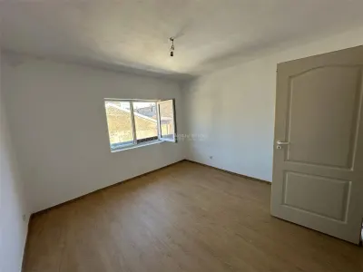 Resita, Apartamento de 3 Dormitorios, Confort 1, Distribución Separada, Centro - foto 21